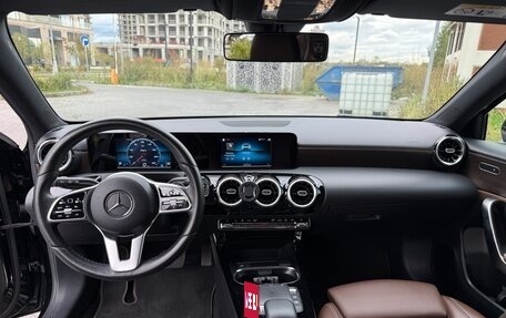 Mercedes-Benz A-Класс, 2018 год, 2 350 000 рублей, 8 фотография