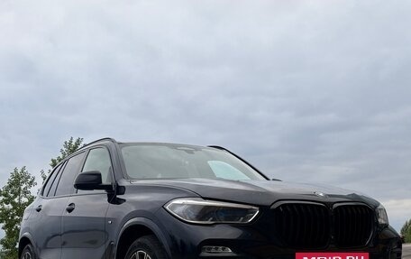 BMW X5, 2019 год, 5 500 000 рублей, 3 фотография