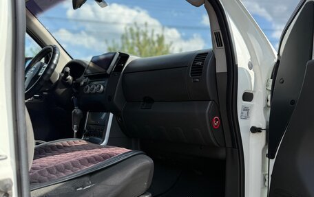 Nissan Navara (Frontier), 2011 год, 1 280 000 рублей, 13 фотография