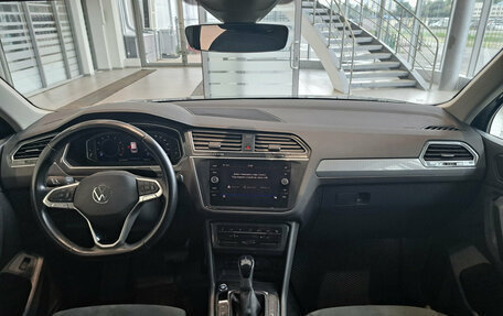 Volkswagen Tiguan II, 2020 год, 2 482 000 рублей, 18 фотография