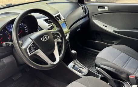 Hyundai Solaris II рестайлинг, 2012 год, 890 000 рублей, 7 фотография
