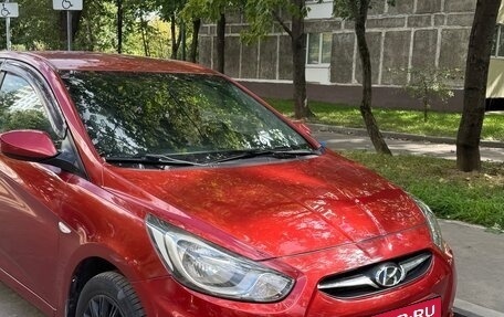 Hyundai Solaris II рестайлинг, 2012 год, 890 000 рублей, 2 фотография