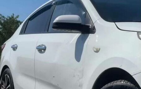 KIA Rio IV, 2018 год, 850 000 рублей, 1 фотография