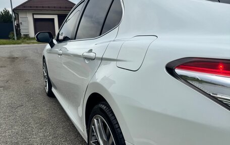 Toyota Camry, 2020 год, 2 350 000 рублей, 9 фотография