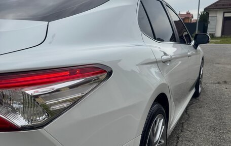Toyota Camry, 2020 год, 2 350 000 рублей, 10 фотография