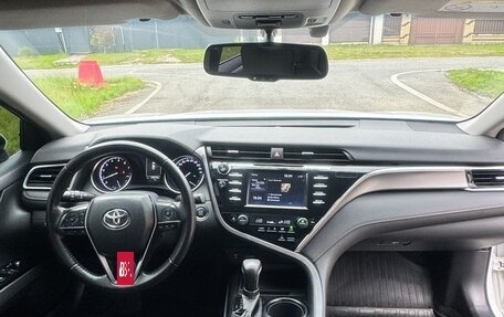 Toyota Camry, 2020 год, 2 350 000 рублей, 21 фотография
