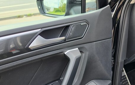 Volkswagen Tiguan II, 2019 год, 3 300 000 рублей, 16 фотография