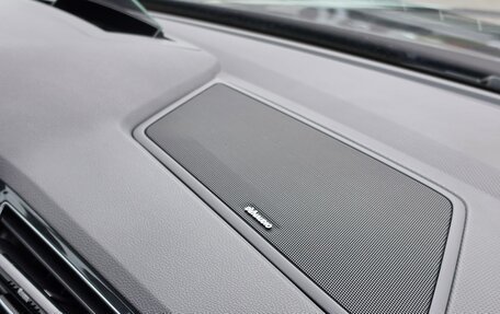 Volkswagen Tiguan II, 2019 год, 3 300 000 рублей, 28 фотография