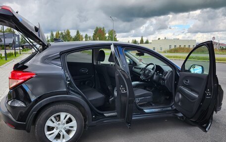 Honda Vezel, 2015 год, 1 450 000 рублей, 6 фотография