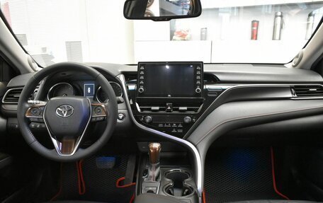 Toyota Camry, 2021 год, 3 149 000 рублей, 9 фотография