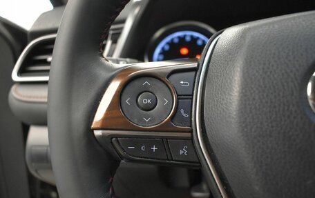 Toyota Camry, 2021 год, 3 149 000 рублей, 10 фотография