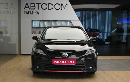 Toyota Camry, 2021 год, 3 149 000 рублей, 2 фотография