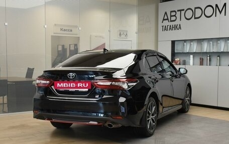 Toyota Camry, 2021 год, 3 149 000 рублей, 7 фотография