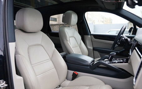 Porsche Cayenne III, 2019 год, 6 199 000 рублей, 10 фотография