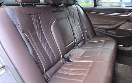BMW 5 серия, 2021 год, 6 550 000 рублей, 10 фотография