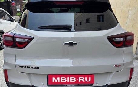 Chevrolet TrailBlazer, 2023 год, 1 700 000 рублей, 4 фотография