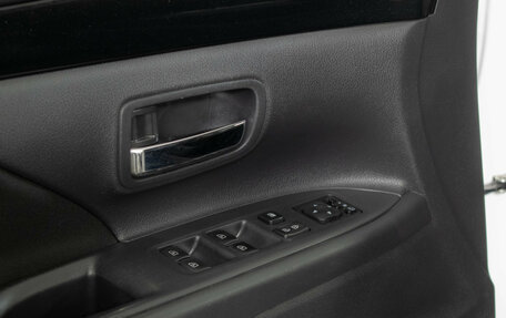 Mitsubishi Outlander III рестайлинг 3, 2020 год, 2 010 000 рублей, 14 фотография