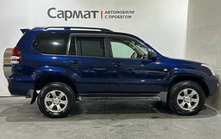 Toyota Land Cruiser Prado 120 рестайлинг, 2005 год, 1 900 000 рублей, 8 фотография