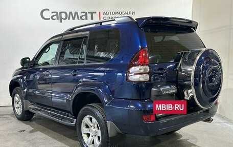 Toyota Land Cruiser Prado 120 рестайлинг, 2005 год, 1 900 000 рублей, 5 фотография