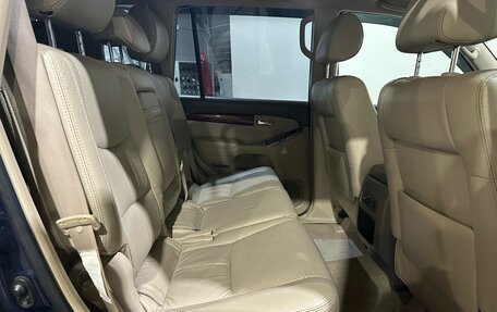 Toyota Land Cruiser Prado 120 рестайлинг, 2005 год, 1 900 000 рублей, 13 фотография