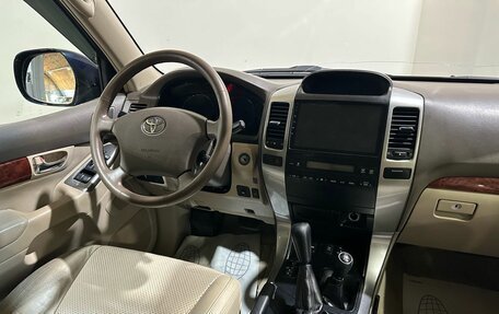 Toyota Land Cruiser Prado 120 рестайлинг, 2005 год, 1 900 000 рублей, 19 фотография