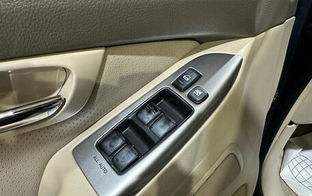 Toyota Land Cruiser Prado 120 рестайлинг, 2005 год, 1 900 000 рублей, 24 фотография