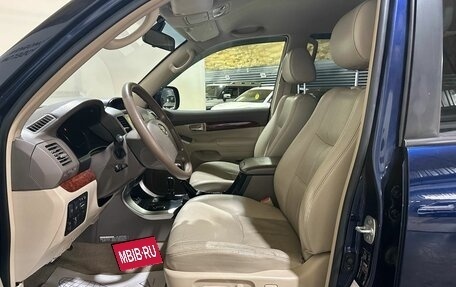 Toyota Land Cruiser Prado 120 рестайлинг, 2005 год, 1 900 000 рублей, 21 фотография