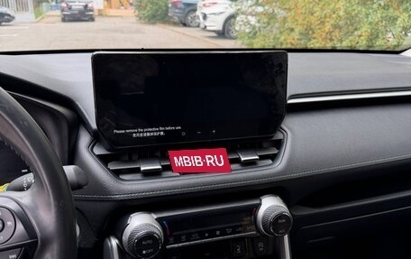 Toyota RAV4, 2023 год, 3 550 000 рублей, 11 фотография