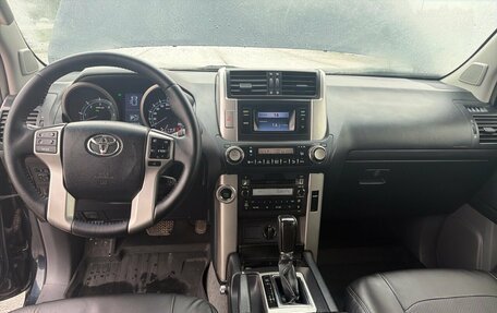 Toyota Land Cruiser Prado 150 рестайлинг 2, 2011 год, 2 500 000 рублей, 5 фотография