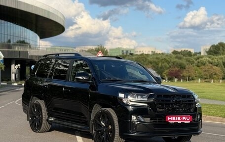 Toyota Land Cruiser 200, 2019 год, 8 500 000 рублей, 6 фотография
