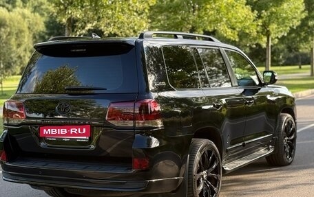 Toyota Land Cruiser 200, 2019 год, 8 500 000 рублей, 2 фотография