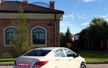 Hyundai Solaris II рестайлинг, 2015 год, 895 000 рублей, 5 фотография