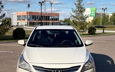 Hyundai Solaris II рестайлинг, 2015 год, 895 000 рублей, 6 фотография