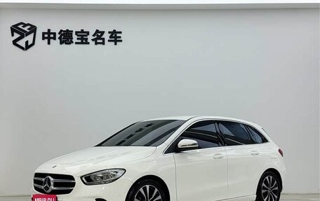 Mercedes-Benz B-Класс, 2022 год, 1 850 000 рублей, 1 фотография