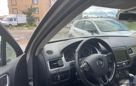 Volkswagen Touareg III, 2015 год, 2 430 000 рублей, 5 фотография