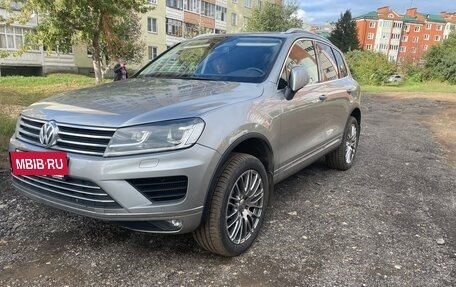 Volkswagen Touareg III, 2015 год, 2 430 000 рублей, 3 фотография