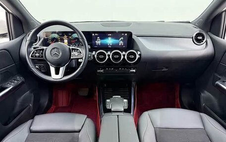 Mercedes-Benz B-Класс, 2022 год, 1 850 000 рублей, 12 фотография