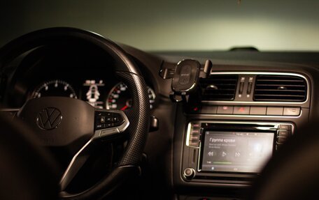 Volkswagen Polo VI (EU Market), 2012 год, 880 000 рублей, 21 фотография