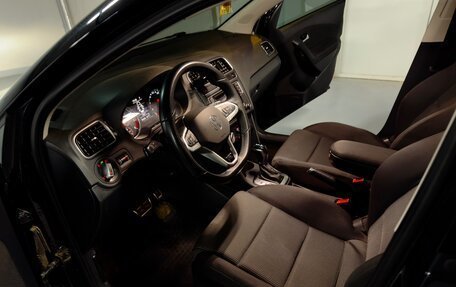 Volkswagen Polo VI (EU Market), 2012 год, 880 000 рублей, 15 фотография
