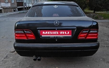 Mercedes-Benz E-Класс, 1996 год, 350 000 рублей, 8 фотография