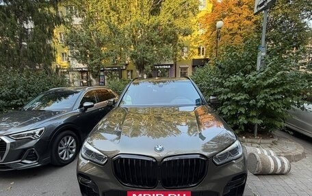 BMW X5, 2021 год, 7 555 000 рублей, 2 фотография