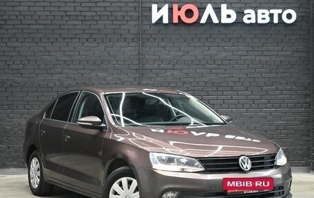 Volkswagen Jetta VI, 2015 год, 1 220 000 рублей, 3 фотография