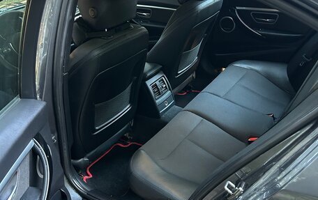 BMW 3 серия, 2017 год, 900 000 рублей, 3 фотография