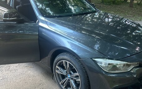 BMW 3 серия, 2017 год, 900 000 рублей, 13 фотография