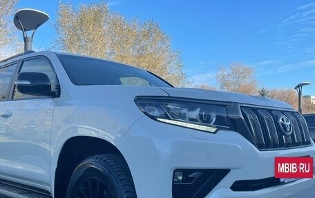 Toyota Land Cruiser Prado 150 рестайлинг 2, 2021 год, 6 500 000 рублей, 4 фотография