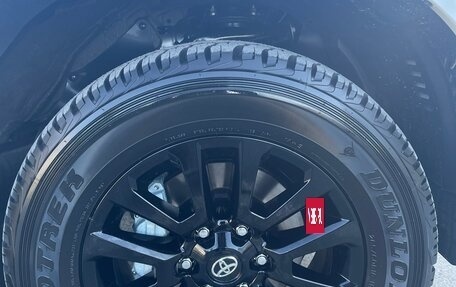 Toyota Land Cruiser Prado 150 рестайлинг 2, 2021 год, 6 500 000 рублей, 10 фотография