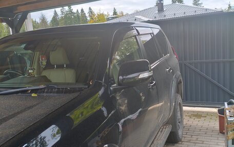 Toyota Land Cruiser Prado 150 рестайлинг 2, 2018 год, 4 050 000 рублей, 3 фотография