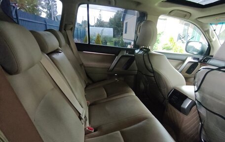 Toyota Land Cruiser Prado 150 рестайлинг 2, 2018 год, 4 050 000 рублей, 9 фотография