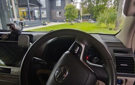 Toyota Land Cruiser Prado 150 рестайлинг 2, 2018 год, 4 050 000 рублей, 6 фотография