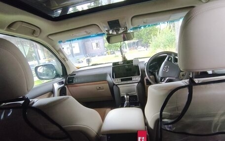 Toyota Land Cruiser Prado 150 рестайлинг 2, 2018 год, 4 050 000 рублей, 10 фотография